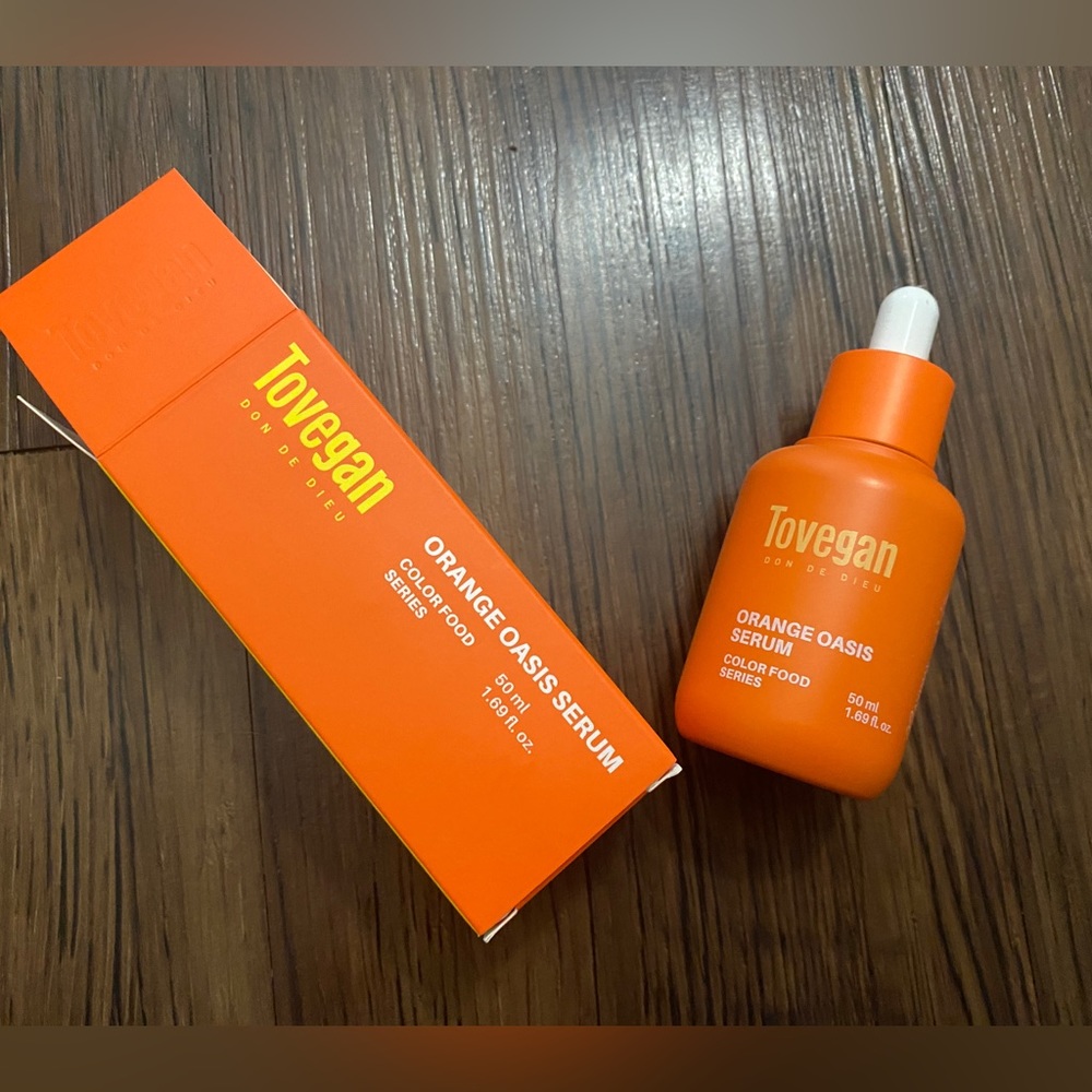 Tovegan orange oasis serum